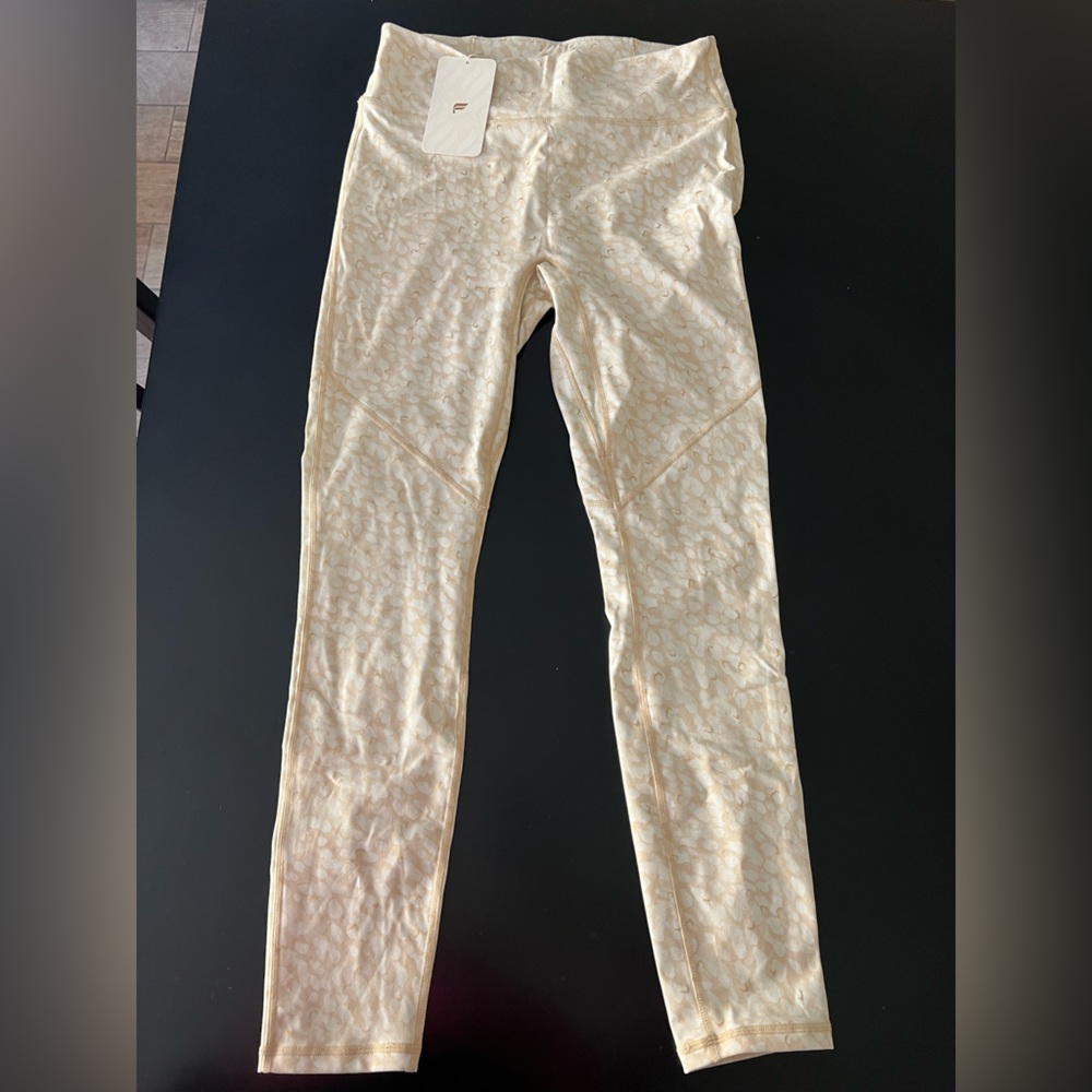 NWT - Fabletics gold/cream workout leggings - Size L